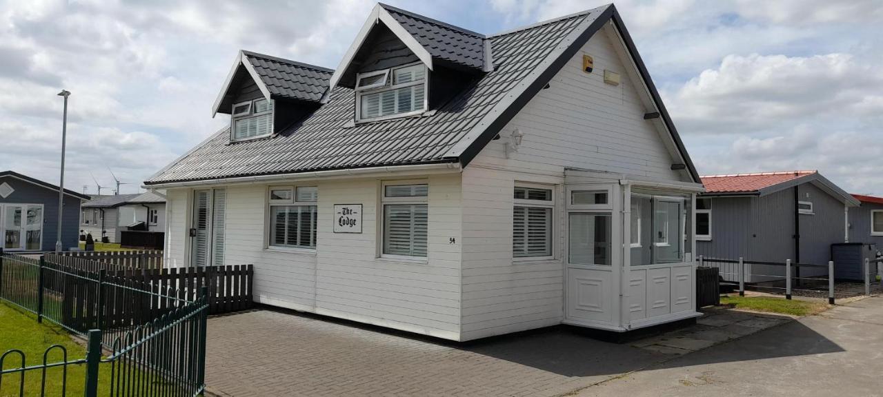 Villa Stunning Two Storey Spacious Chalet Bridlington Exterior foto